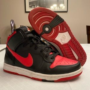 nike dunk high cmft bred